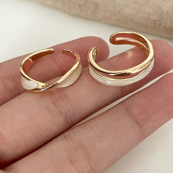 Yellow Gold Tone Ring Set 2 Pieces - Picture 4 of 6